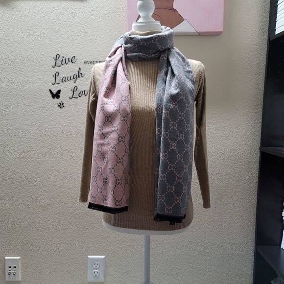 Youzey The Victoria Pashmina Reversible Scarf - QVC.com Reversible large Soft Cozy cashmere/Pashmina